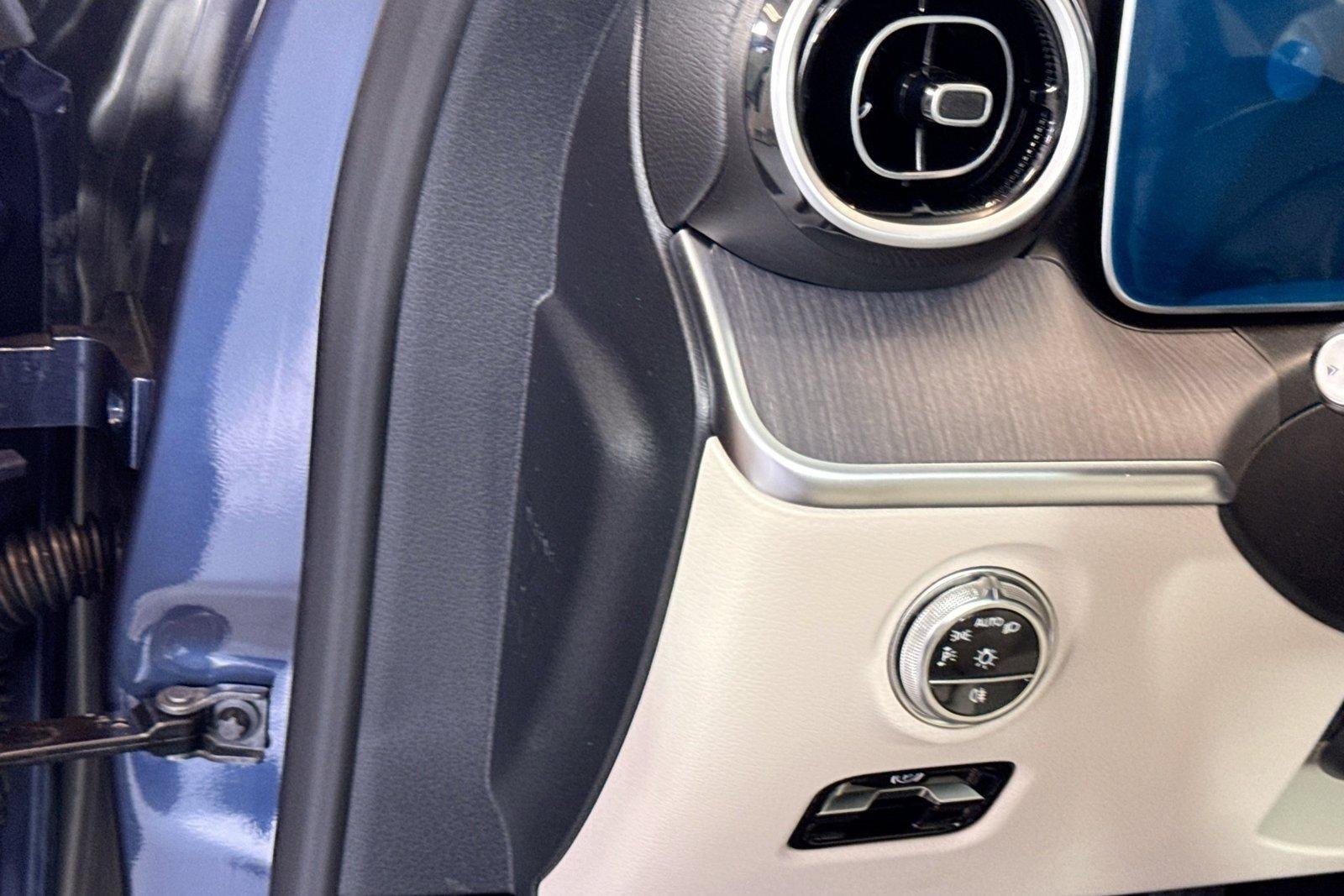 New 2026 Twilight Blue Metallic Mercedes-Benz C 300 image 10