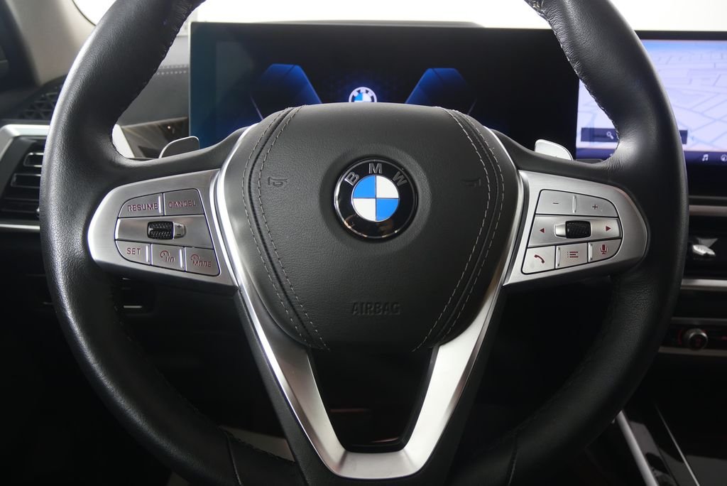 Certified Used 2025 Manhattan Green Metallic BMW xDrive40i image 19