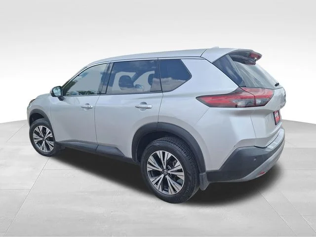 Used 2021 Silver Nissan SV image 6