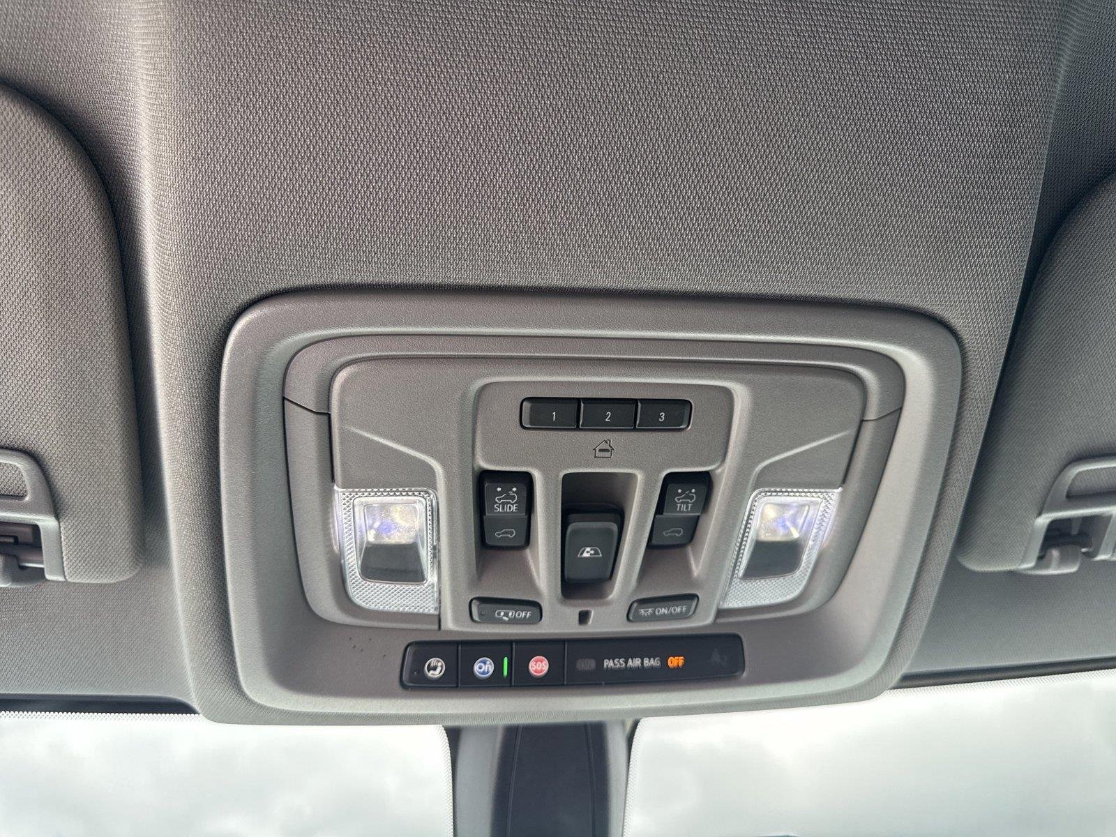 Used 2021 BLACK Chevrolet LT Trail Boss image 30