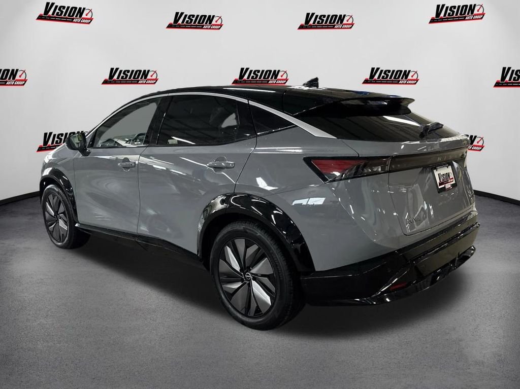 Used 2023 Gray Nissan ENGAGE image 7