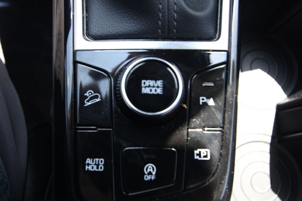 Used 2024 White Kia EX image 26