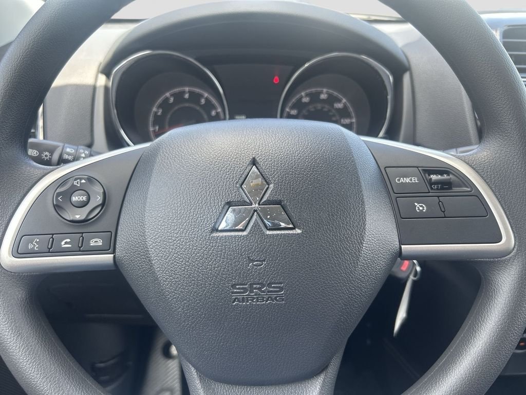 New 2026 ALLOY SILVER METALLI Mitsubishi 2.0 ES image 20