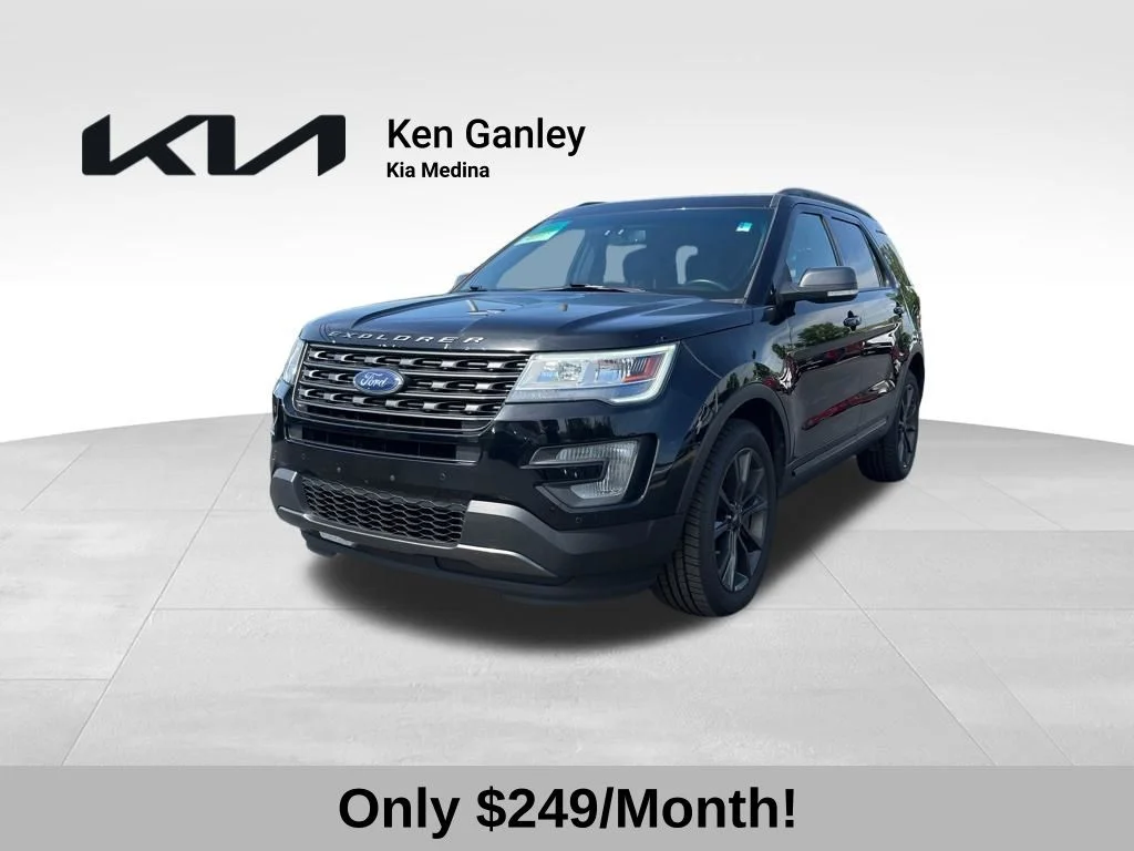 2017 Ford Explorer XLT 4WD's photo