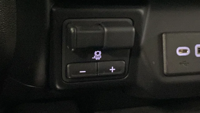 Used 2019 Shadow Gray Metallic Chevrolet LTZ image 40