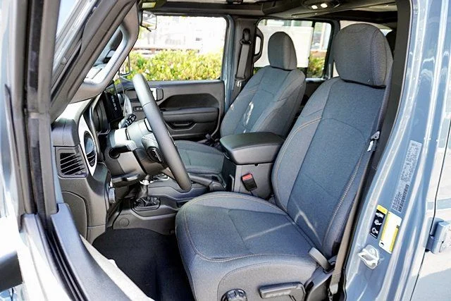 New 2026 Anvil Clear-Coat Exterior Paint Jeep Sport S image 20