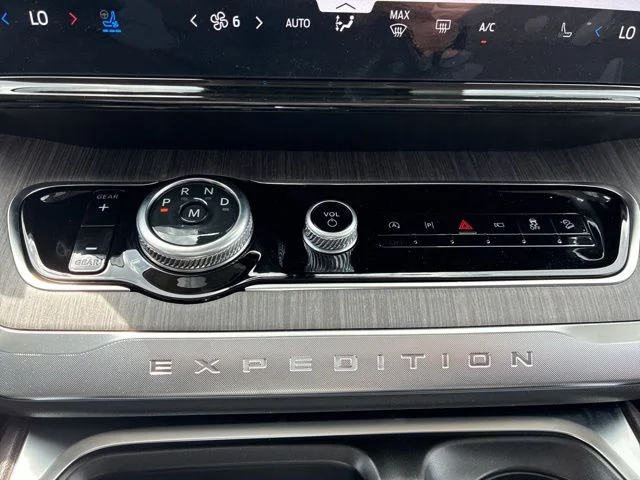 New 2026 Black Ford Platinum image 45
