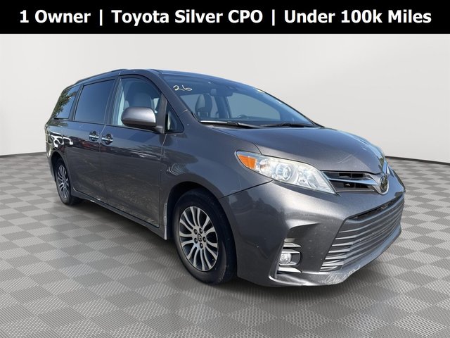 2020 Toyota Sienna XLE