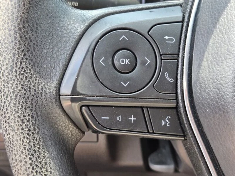 Used 2019 Super White Toyota LE image 24