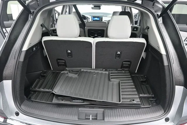 New 2026 Solar Silver Metallic Acura Technology Package image 17
