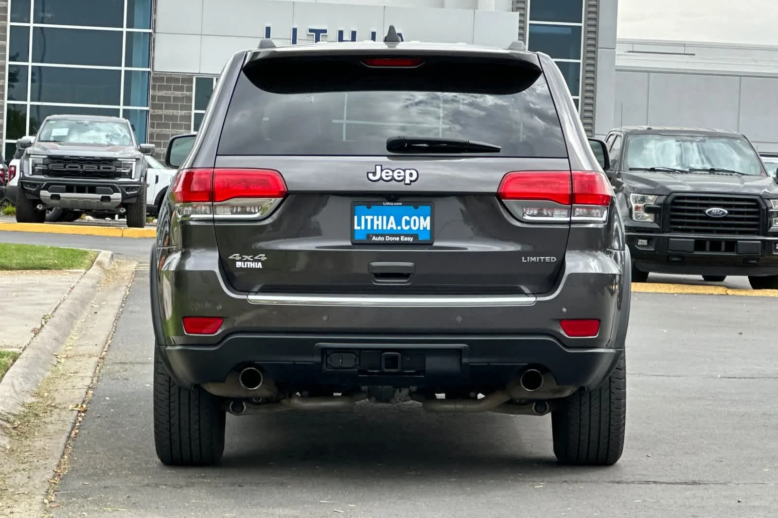Certified Used 2019 Granite Crystal Clearcoat Metallic Jeep Limited image 7