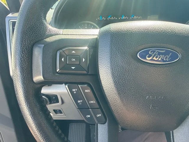 Used 2015 Silver Ford XLT image 24