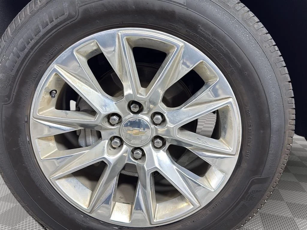Used 2019 Summit White Chevrolet LTZ image 9