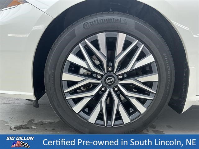 Used 2023 Pearl White Tricoat Nissan 2.5 SV image 18