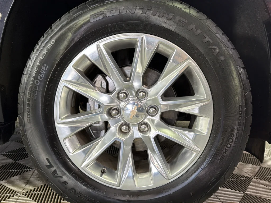 2025 Chevrolet Suburban Premier - Photo 39
