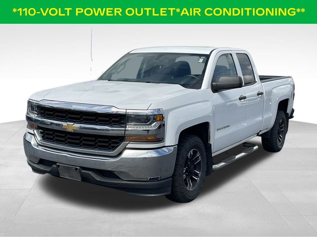 Used 2018 Summit White Chevrolet WT image 3