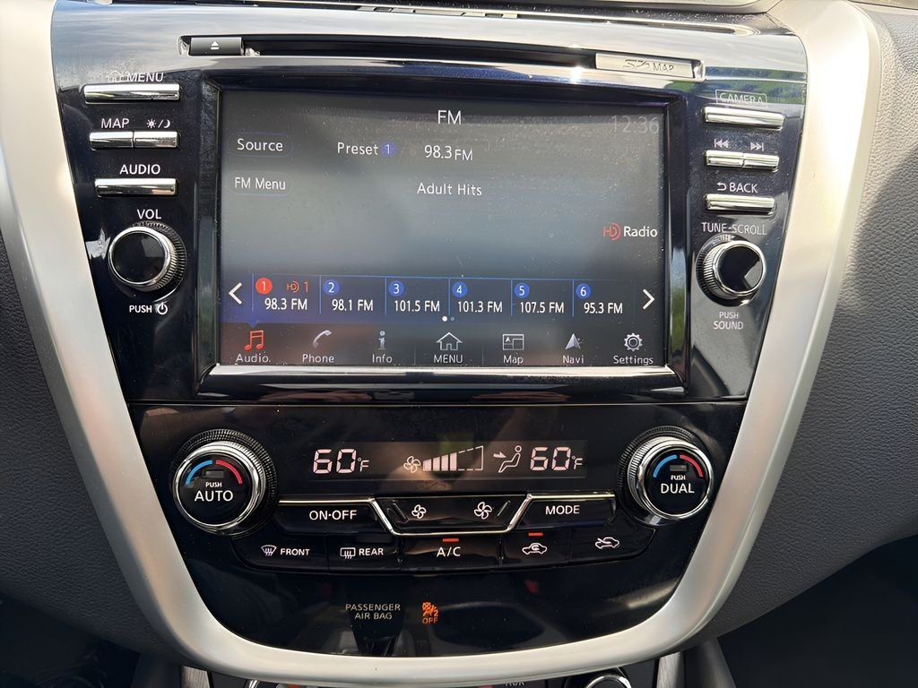 Used 2018 Brilliant Silver Metallic Nissan SL image 14
