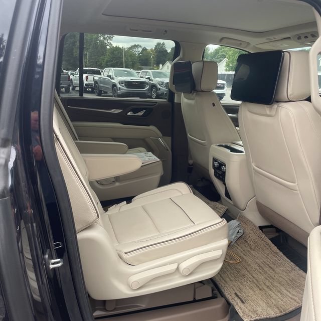 Used 2024 Midnight Blue Metallic GMC Denali image 10