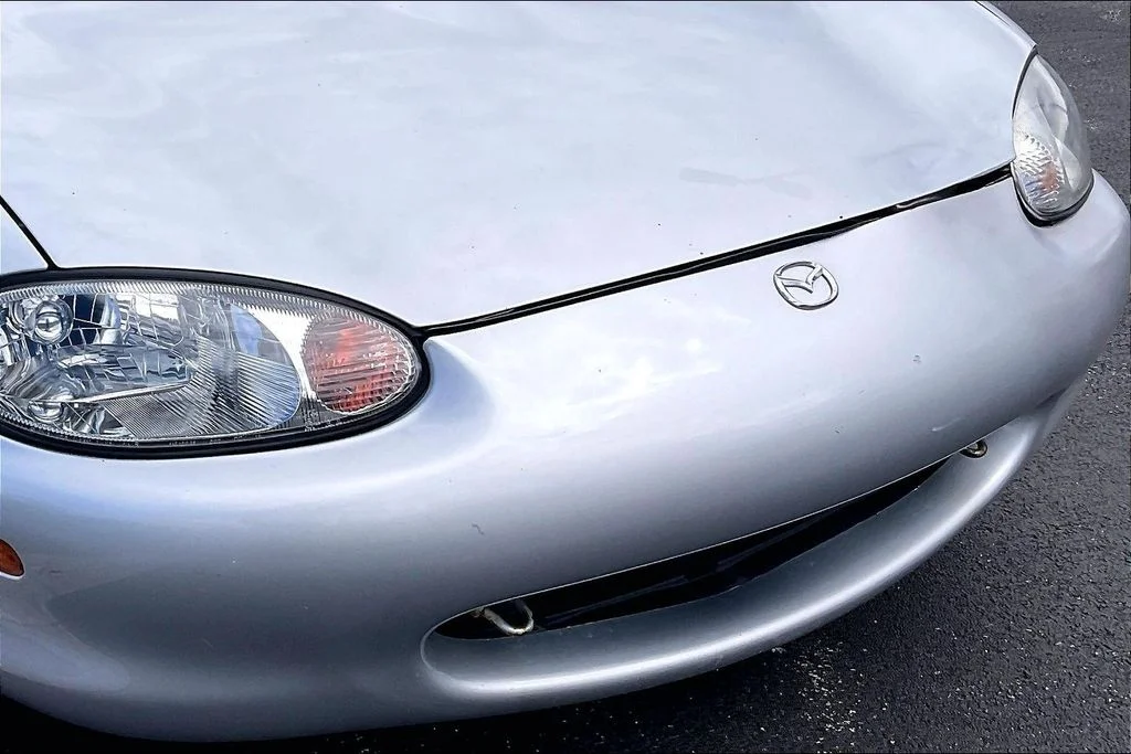 Used 1999 Silver Mazda Base image 22