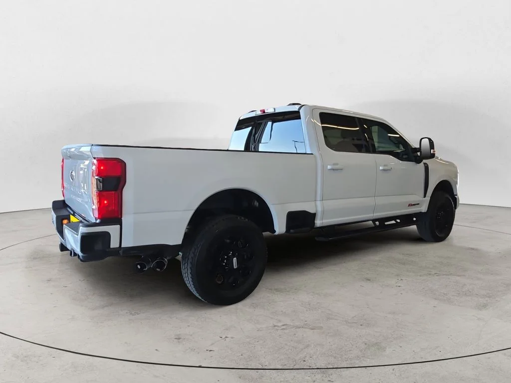 Used 2024 White Ford Lariat image 5