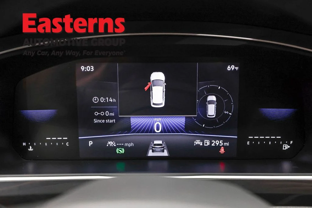 Used 2024 Gray Volkswagen 2.0T Wolfsburg Edition image 17