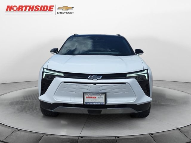 New 2026 Summit White Chevrolet LT image 2