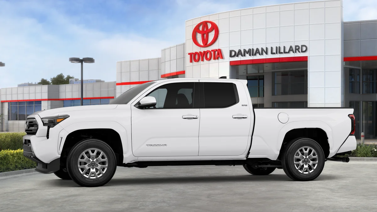 New 2026 Ice Cap Toyota SR5 image 34