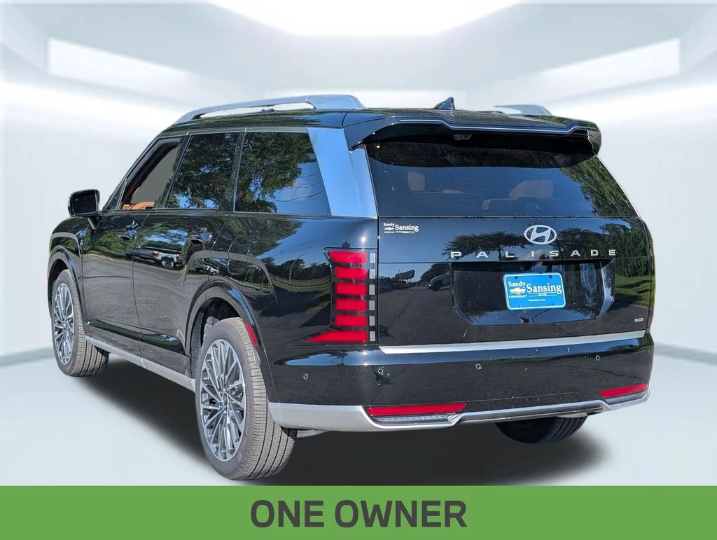Used 2026 Black Hyundai Calligraphy image 4