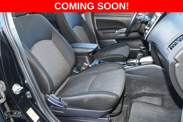 Used 2024 Gray Mitsubishi 4WD image 24