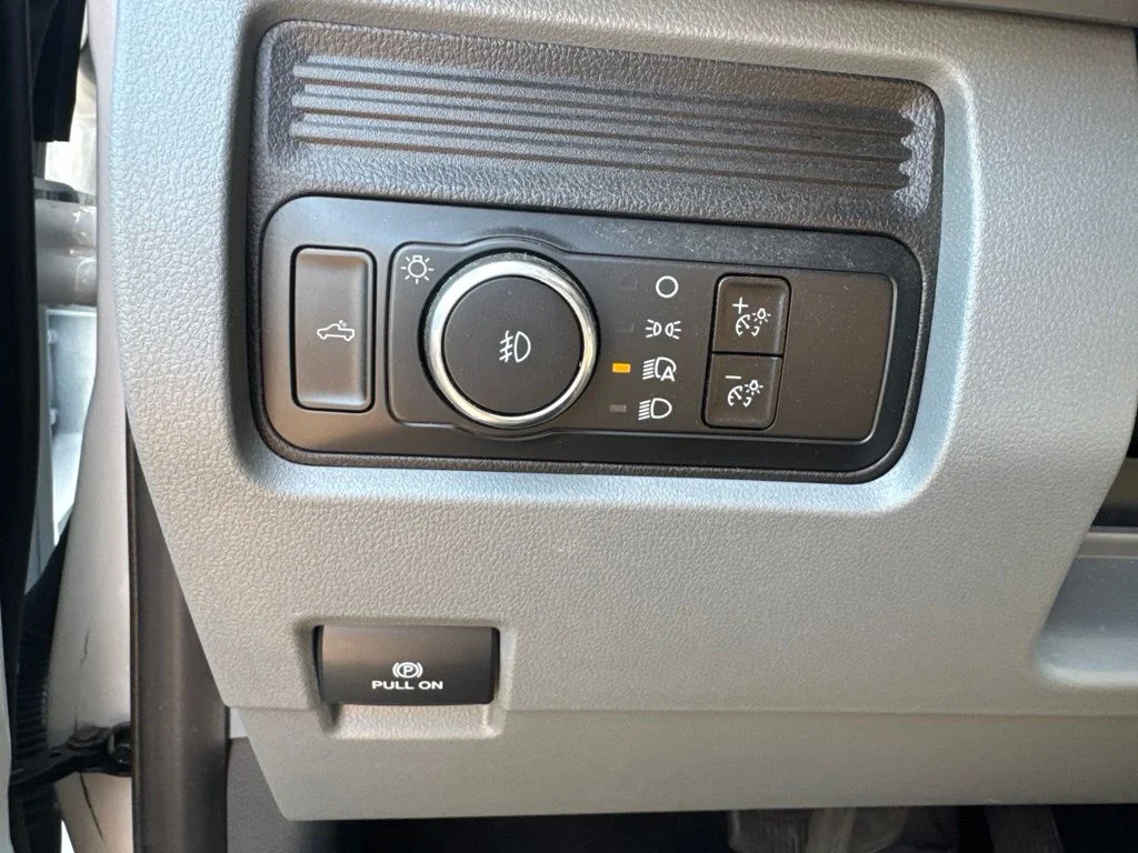 Certified Used 2024 Oxford White Ford XL image 26