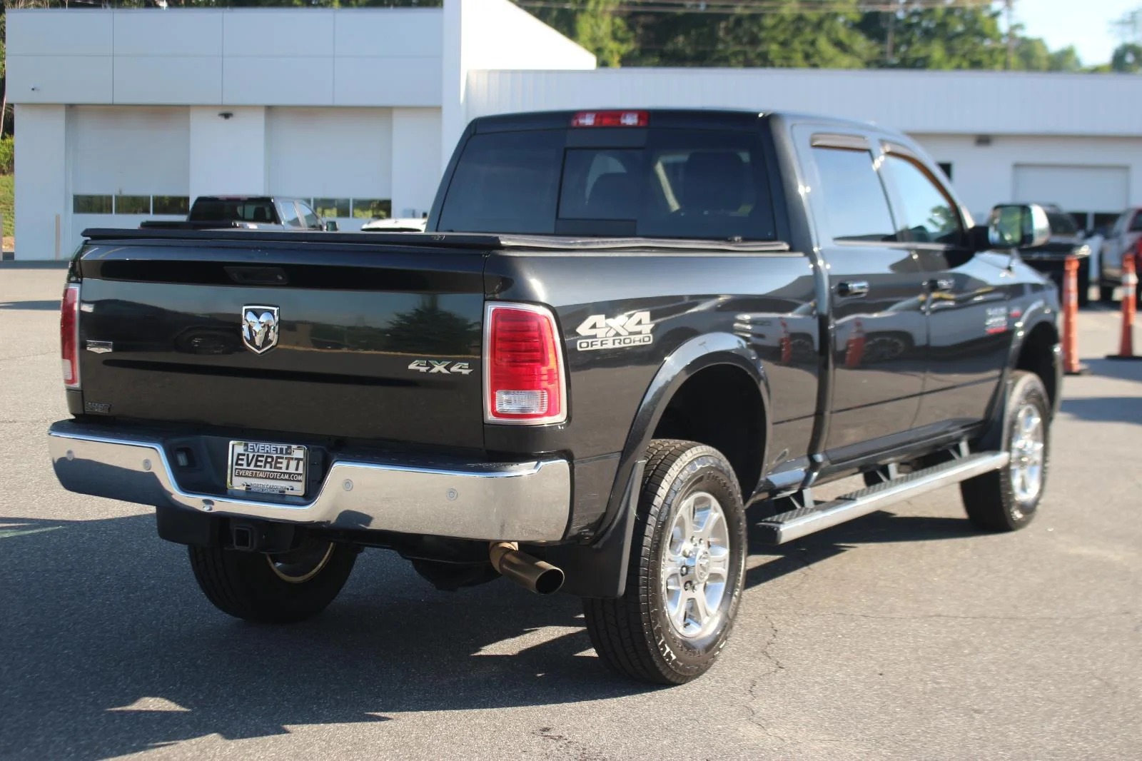 Used 2017 Black Ram Laramie image 7