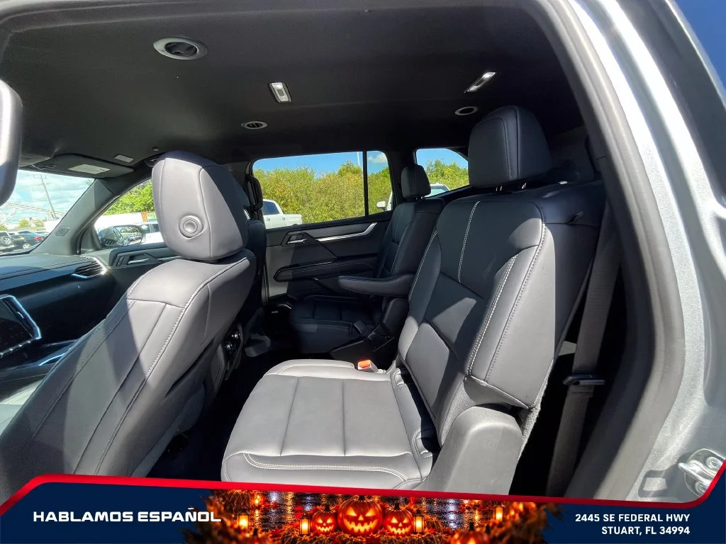 Used 2026 Sterling Metallic GMC Elevation image 12