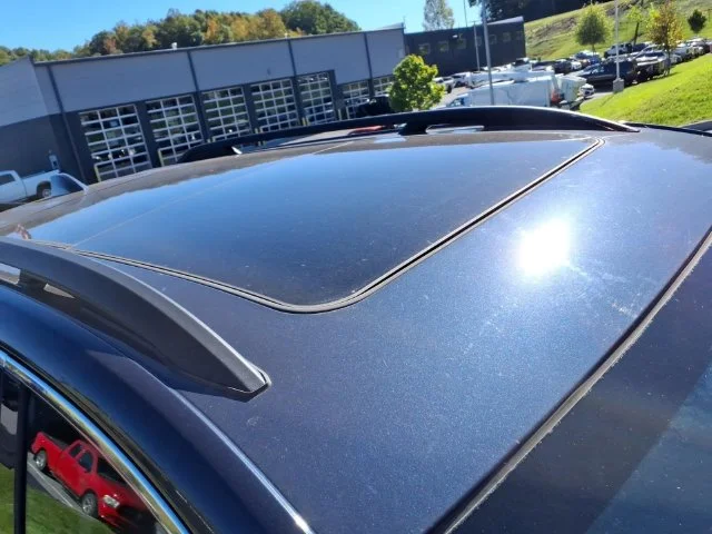 Used 2019 Blue GMC SLE image 13
