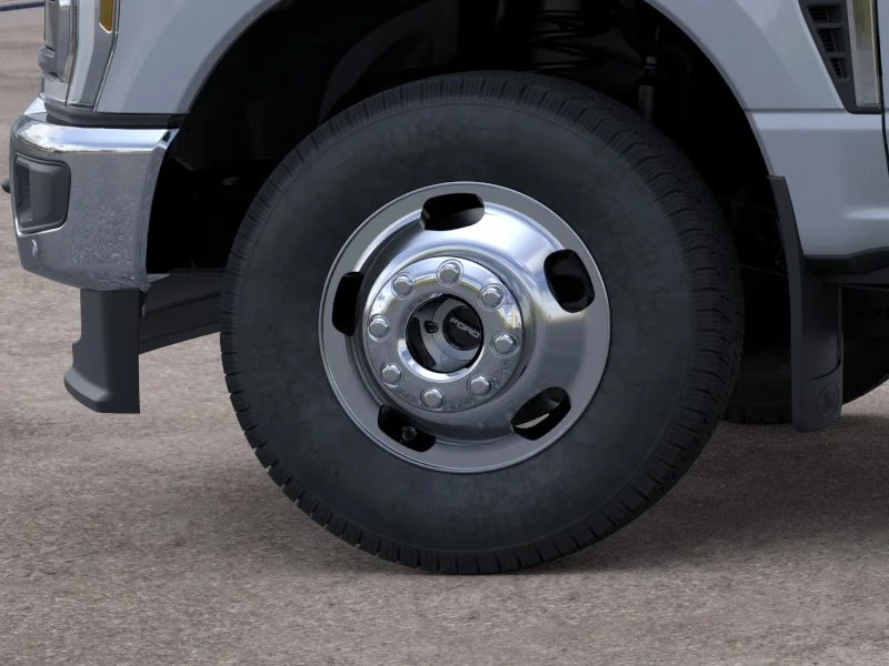 New 2026 Glacier Gray Metallic Tri-Coat Ford King Ranch image 44