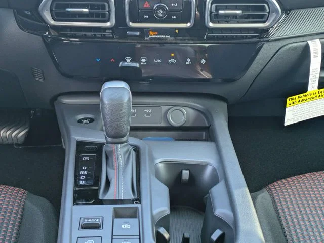 New 2027 Atlantic Gray Metallic / Super Black Two-tone Nissan SR image 18