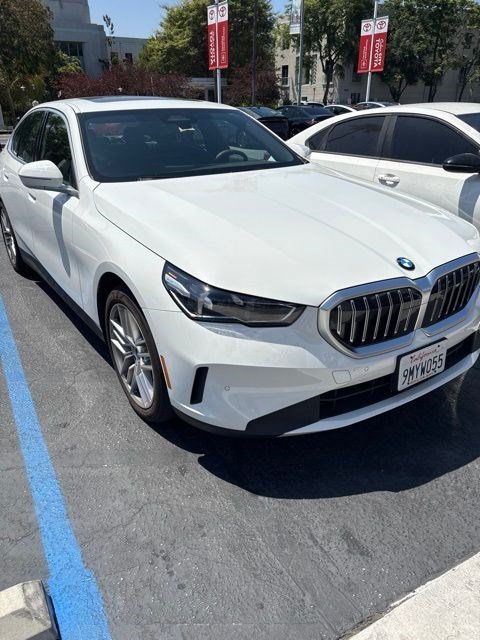 Used 2024 Alpine White BMW 530i image 3