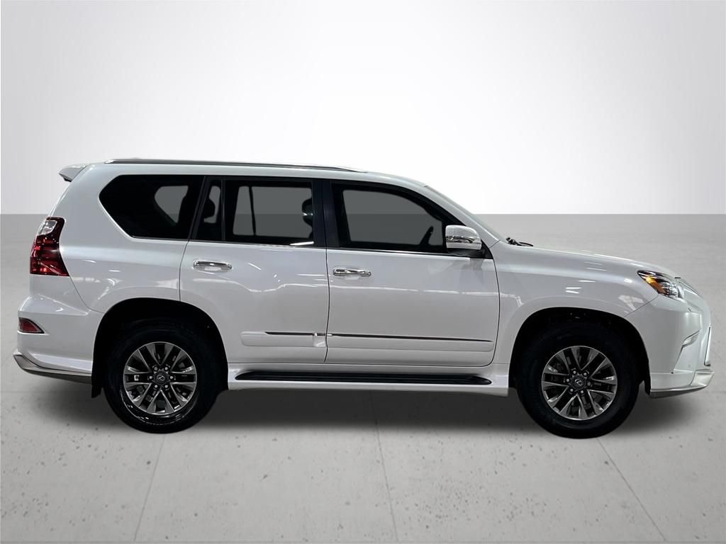 Used 2019 Starfire Pearl Lexus 460 image 9