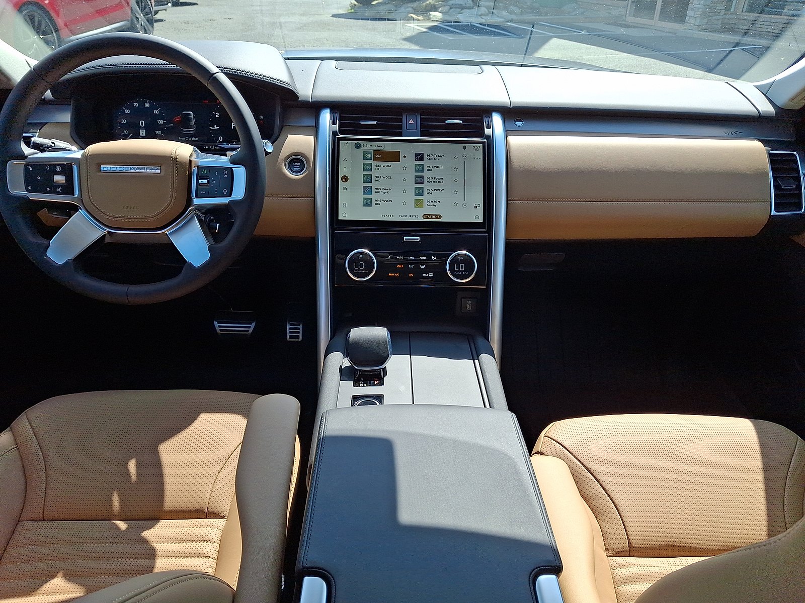 New 2026 Charente Grey Premium Metallic - 1DN Land Rover Tempest Edition image 13