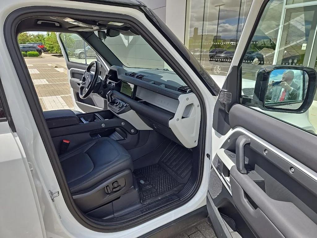Certified Used 2024 White Land Rover S image 20