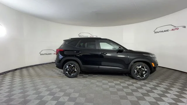 New 2026 Fusion Black Kia S image 9