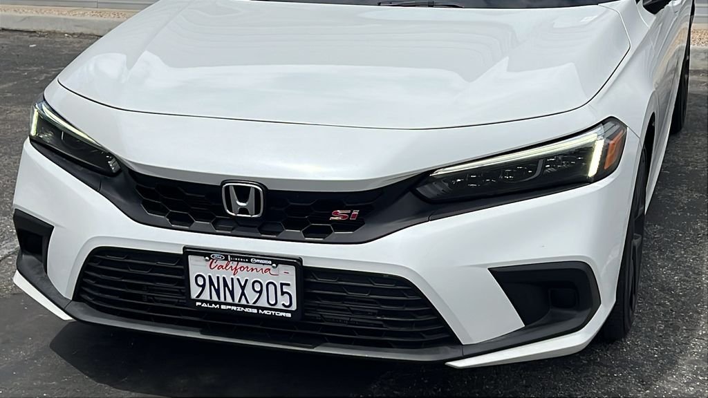 Used 2024 White Honda Base image 3