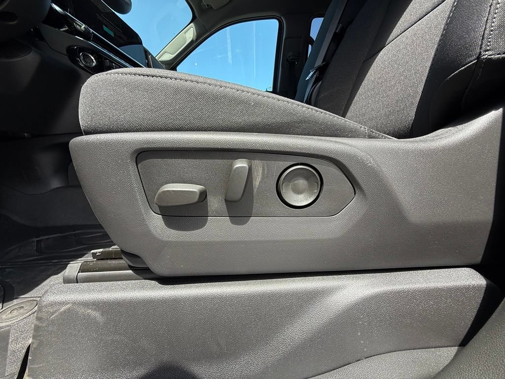 New 2026 Summit White Chevrolet RST image 32