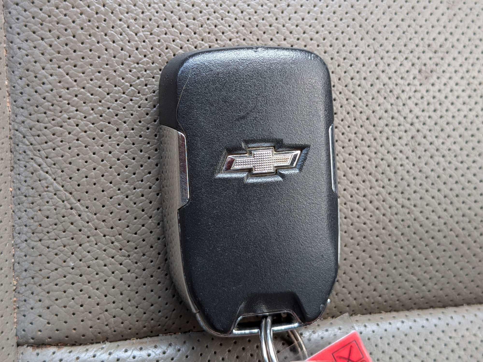Used 2020 White Chevrolet Premier image 29