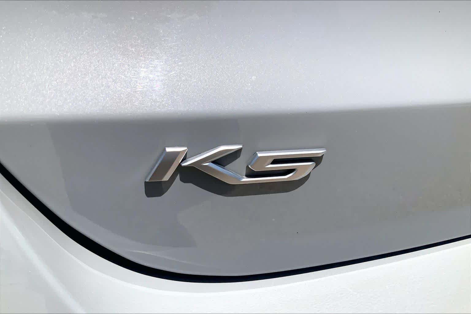 Used 2022 Wolf Gray Kia GT-Line image 32