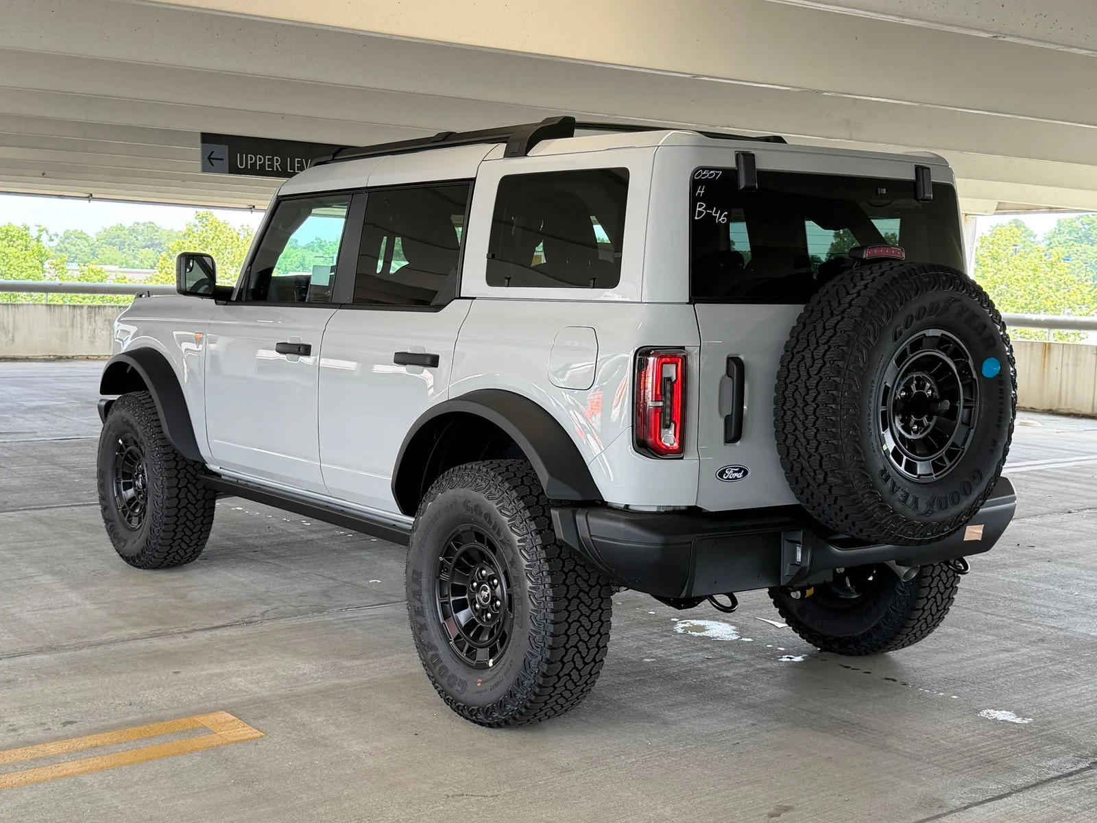 New 2026 Avalanche Gray Ford Badlands image 4