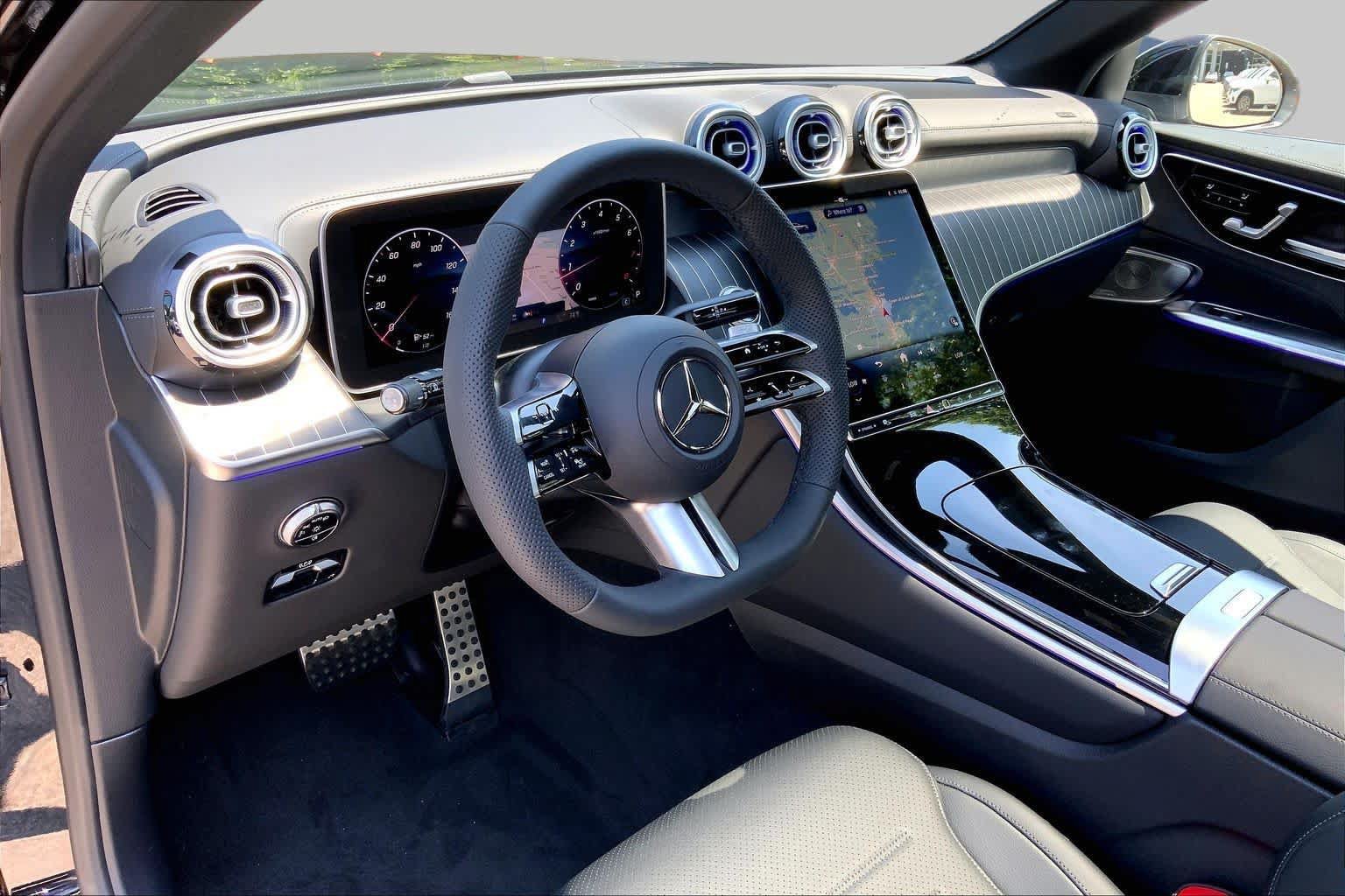 New 2026 Black Mercedes-Benz GLC 300 image 9