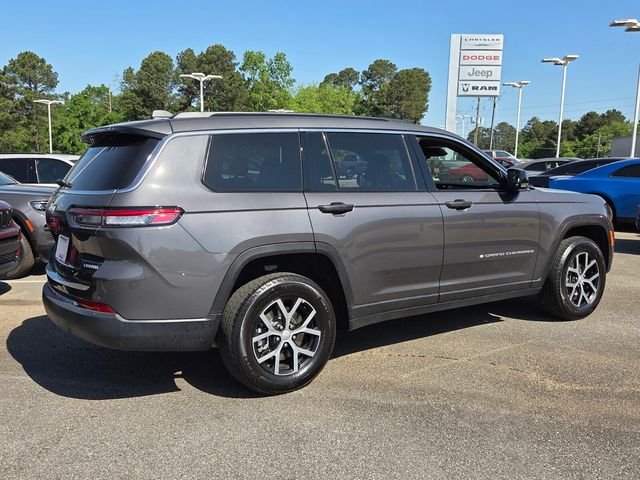 Used 2025 Gray Jeep Limited image 14