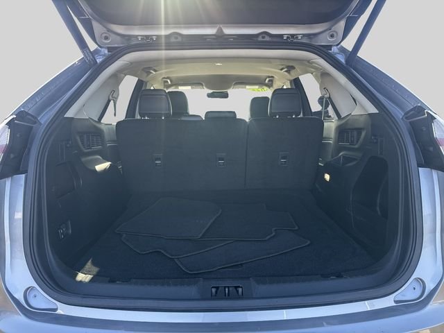 Used 2022 Silver Ford SEL image 16