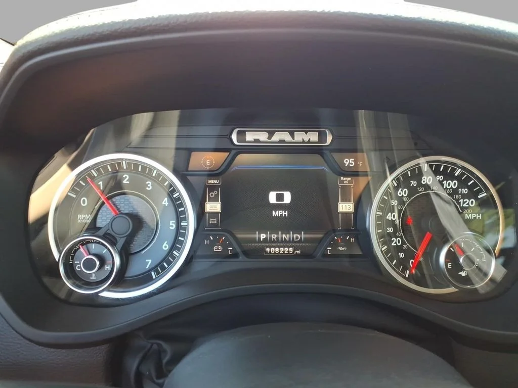 Used 2022 White Ram Laramie image 26