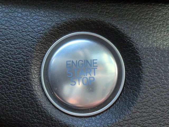 Certified Used 2020 Shimmering Silver Pearl Hyundai SEL image 32